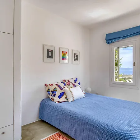 Les Oliviers Villa *