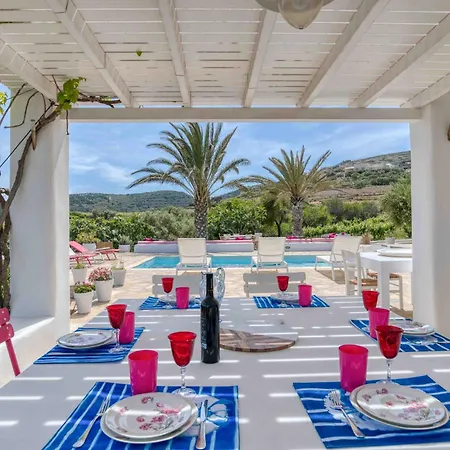 Les Oliviers Villa Isterni (Paros)